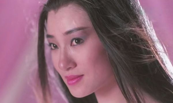 曾是最美鬼后！資深女星「患憂鬱輕生被救回」　曾失控「差點弒夫」對方卻不離棄