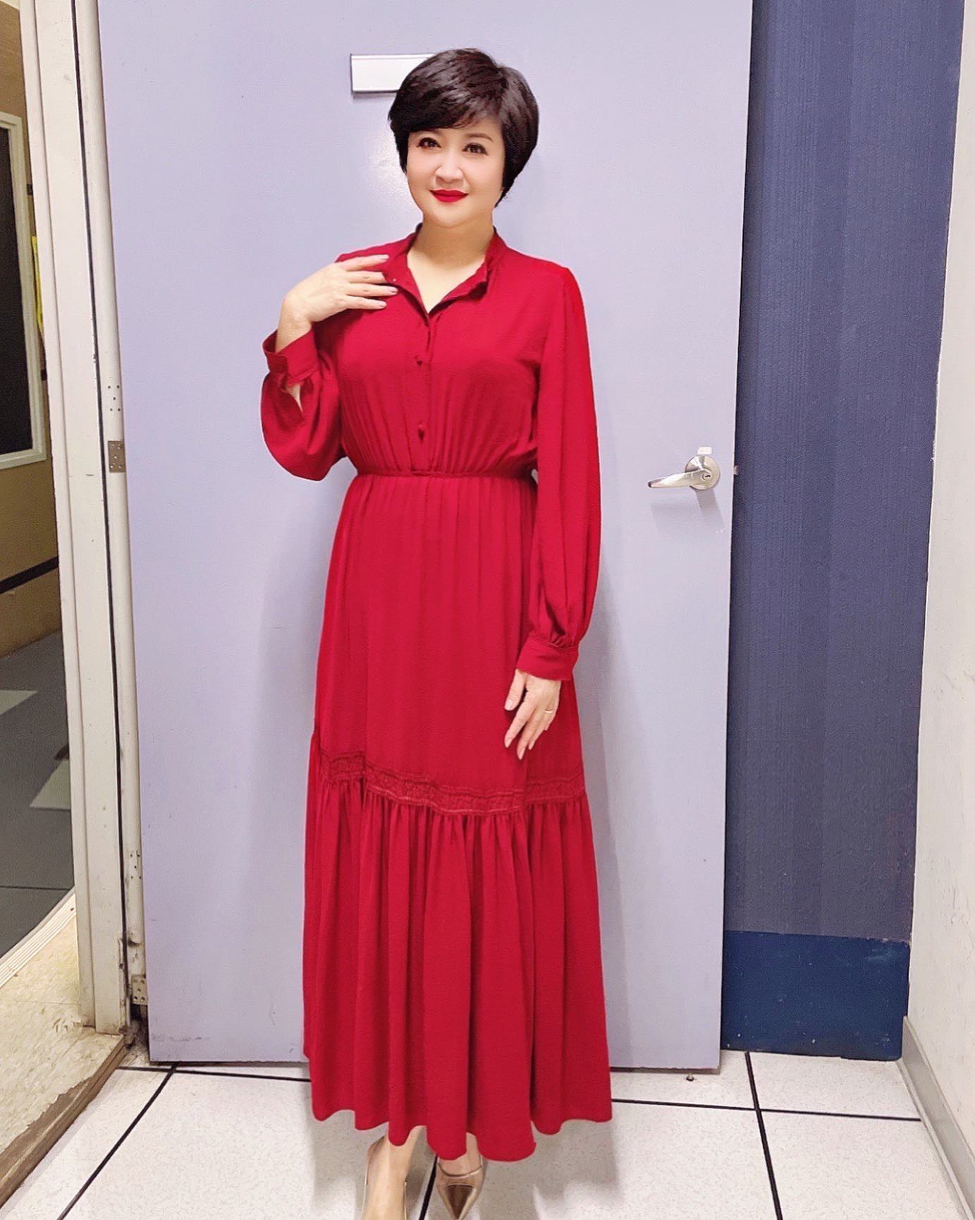 秒掀回憶！崔佩儀曬《花系列》20年後大合照「有革命情感❤」　粉絲驚「當年超帥小生都沒變」保養太好
