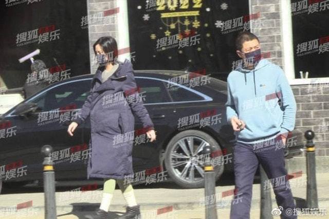 被譽「最佳前夫」！李亞鵬「甜護小19歲女友產檢」凸肚遮不住　離婚王菲9年爆再婚「鬆口回應了」