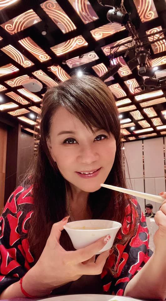 已故賀一航牽線！龍千玉突宣布「找到人生第二春」：想好久了　晉升CEO「自願當白老鼠」：活60年第一次