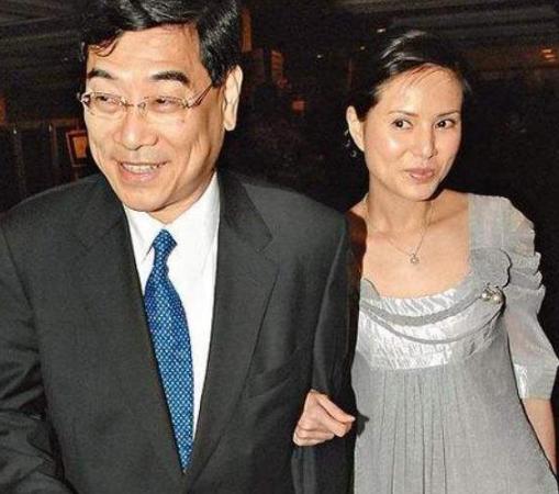 錯付10年青春！最美小龍女有求必應「戀情卻成一場空」　三度被甩後「55歲近況曝光」取悅自己就好