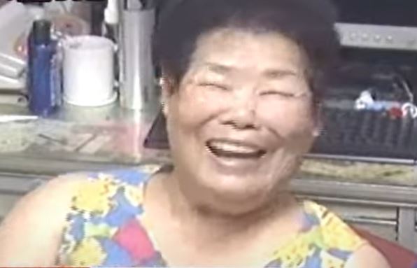 永遠笑咪咪！開喜婆婆「當年拍廣告片爆紅」逝世消息證實　為公司大賺45億「私下古錐又樸實」