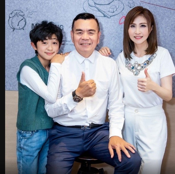 急尋救命恩人！48歲台語女唱將「行駛出意外夾車內」驚悚過程曝光　難忘對方「2次相助幫脫險」盼當面謝恩