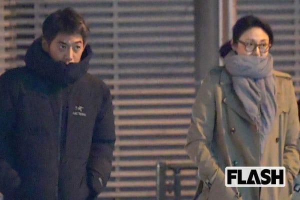 帥氣戲劇男神！當年「演酷帥教師爆紅」　51歲「私下與老婆約會被拍」甜如偶像劇❤️