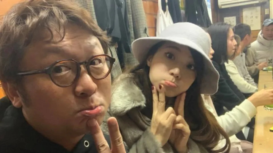 女友是救命恩人！納豆「只比依依媽小8歲」遭女方父母反對交往　「靠行動融化防備心」過程逼哭全網