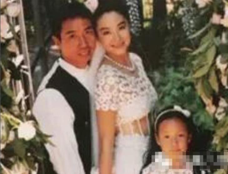 甩臉繼母林青霞！富商父再婚生子「親媽4婚4離」　她連生兩胎「願當未婚媽媽」：父母婚姻影響我一輩子