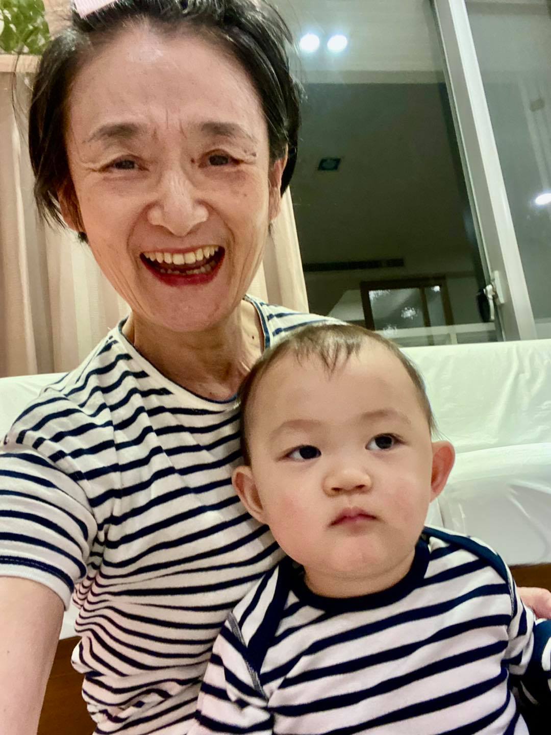 善用老年兩張卡！譚艾珍「手握敬老卡」興奮喊：終於能為自己活　「從小黃司機學到一堂課」不靠兒女養老