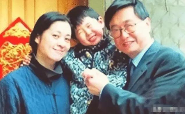 歷經千辛萬苦！她與男友8年情「敵不過小三懷孕」　婚後又被拋下「獨養兒12年獲幸福結局」卻嘆：如有來生願無至親