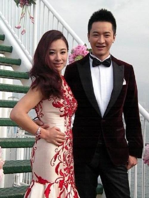 不嫁豪門嫁愛情！體操皇后獲獎無數「閃嫁窮學生」　如今「40歲現況曝光」網驚：幸福是無價的