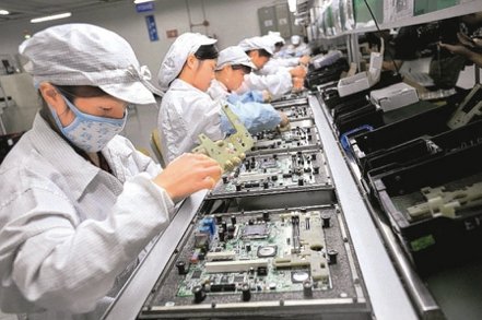 台灣人沒責任感？工廠老闆「堅持只聘移工」老婆氣炸：不愛台灣　抱怨「老婆生小孩也要請假」2派人吵翻