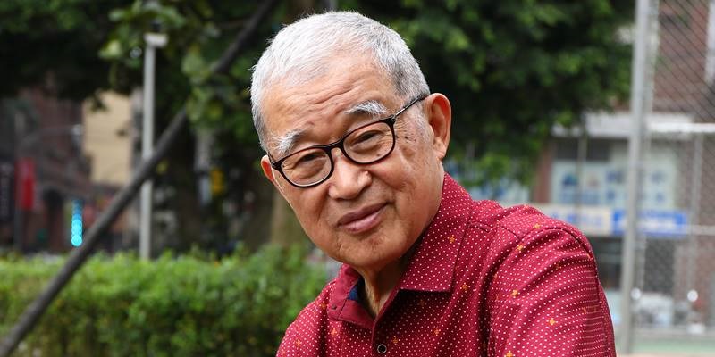 不留棺材本！「送三子出國深造，兩老病了獨自依靠」　王建煊感慨：無子其實也很幸福