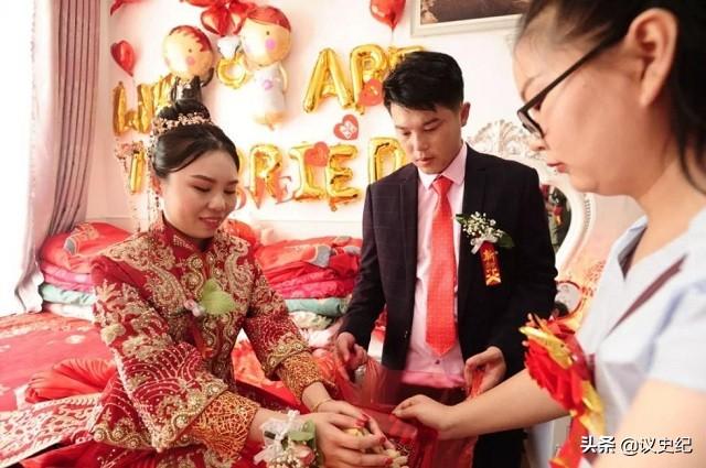 最強三胞胎！3兄弟做什麼都一起「考上同大學分數連號」　10年後「連結婚都要同一天」媽媽樂壞