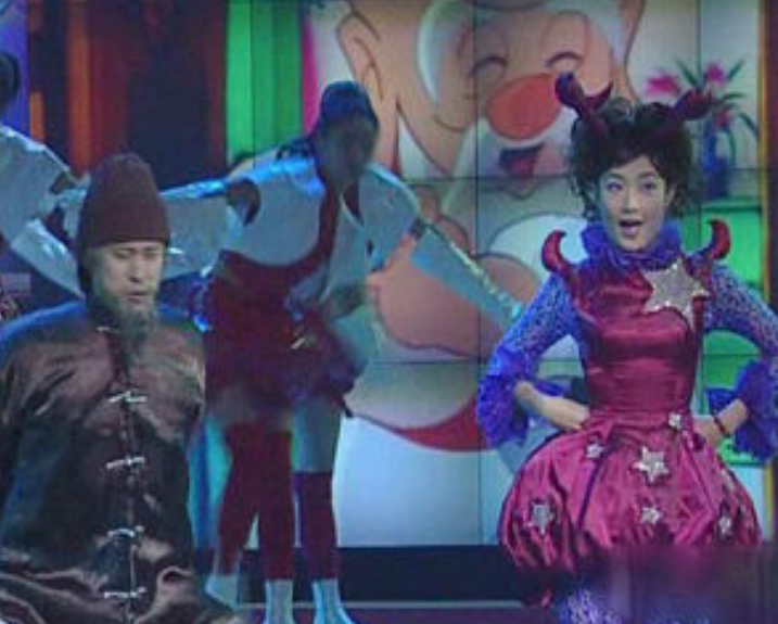 47歲金曲歌后「為愛摘除子宮」慘遭分手　「終身不婚不孕」網友感嘆：原生家庭影響一生...