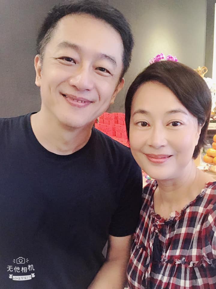 才講完電話就走了！56歲八點檔女星「3年痛失4家人」患嚴重憂鬱　淚崩「出家前想先輕生」：找不到活著意義