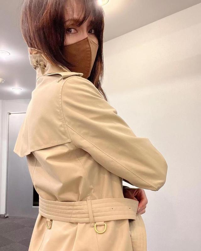 51歲魅力不減！木村拓哉妻子「扣子壞了照樣穿」私下超節儉　兩女兒同框照「繼承獨特時尚感」網驚：媽媽是範本