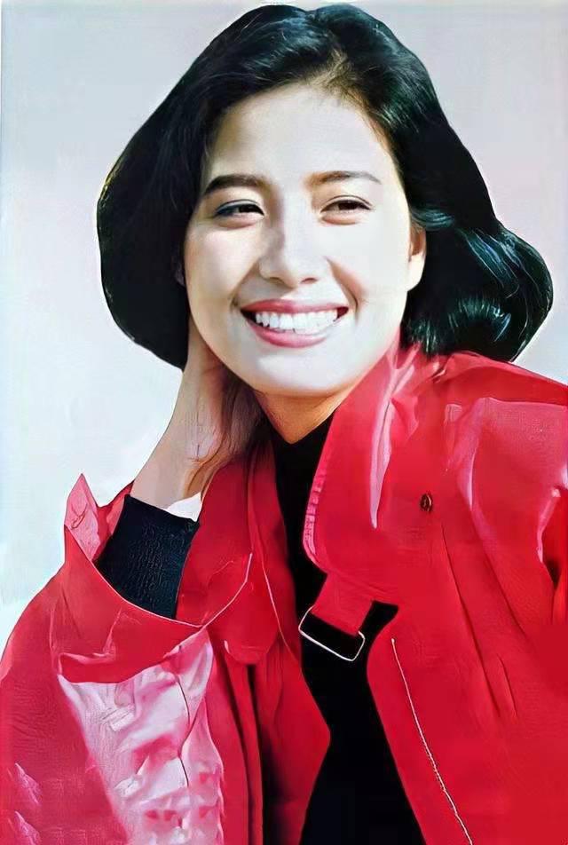 吳玉華：和前夫汪俊有緣無份，二婚嫁給畫家后，兒女雙全無遺憾