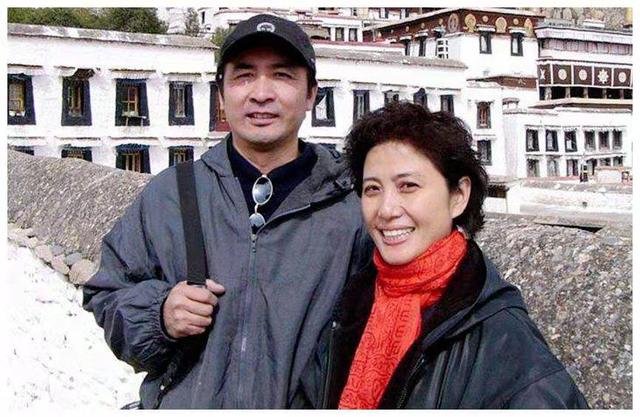 吳玉華：和前夫汪俊有緣無份，二婚嫁給畫家后，兒女雙全無遺憾
