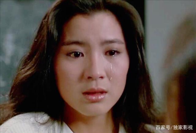 楊紫瓊60歲拍雜誌「渾身綻放魅力」臉上痕跡美翻　被法拉利總裁「寵成像小孩」當自己的女王