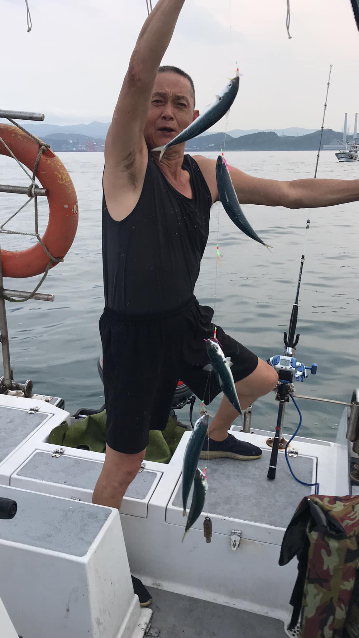 父母都短命！老戲骨被斷言「你活不過59歲」只求活在當下　天天晨起練功「出海徒手抓魚」67歲近況曝