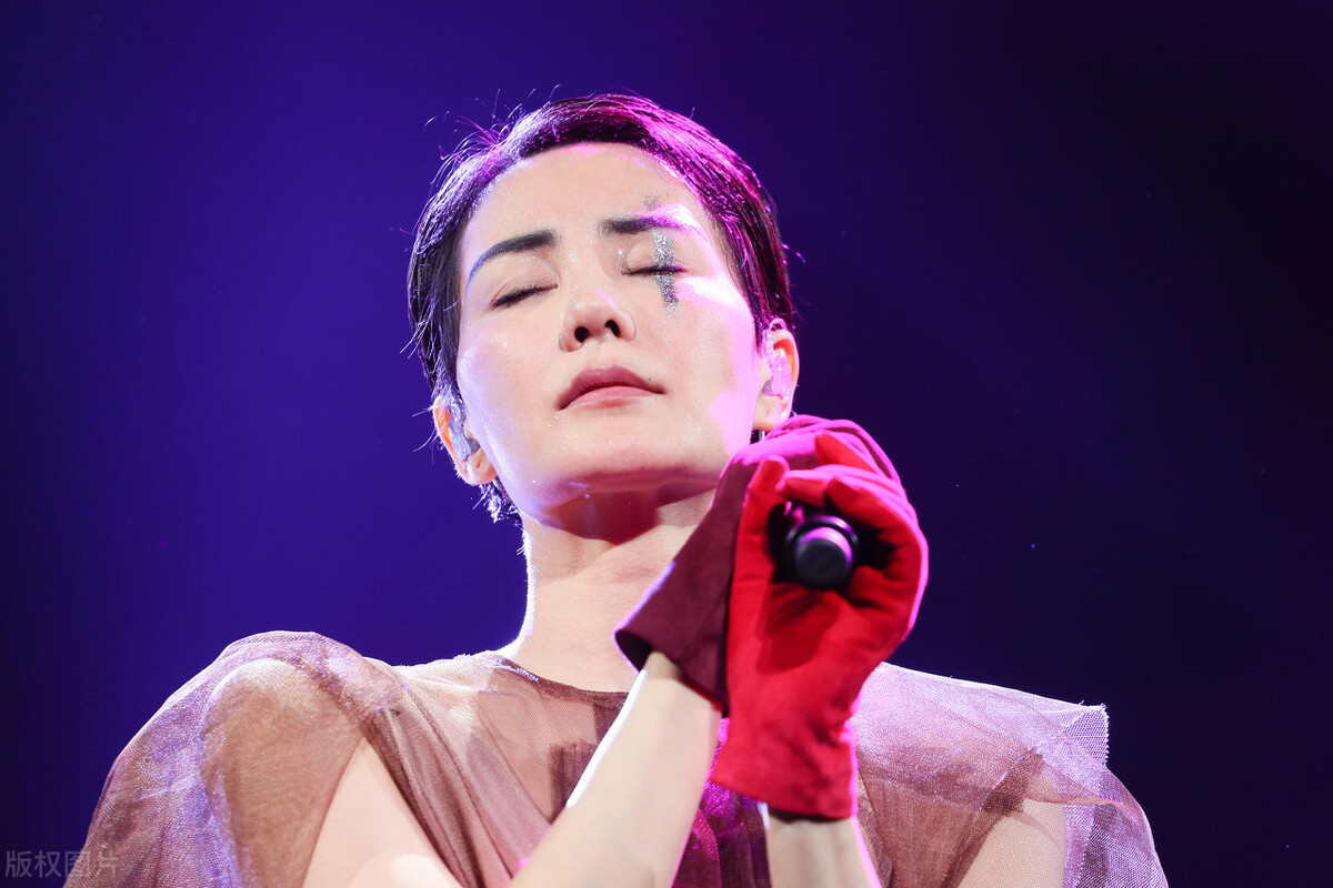 一條項鏈3600萬！「花錢如流水」的6位女星：有錢也養不起　她們的「高消費」你想都想不到