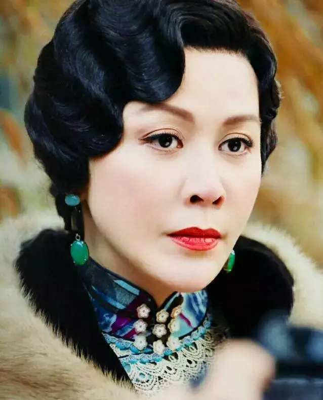 一條項鏈3600萬！「花錢如流水」的6位女星：有錢也養不起　她們的「高消費」你想都想不到