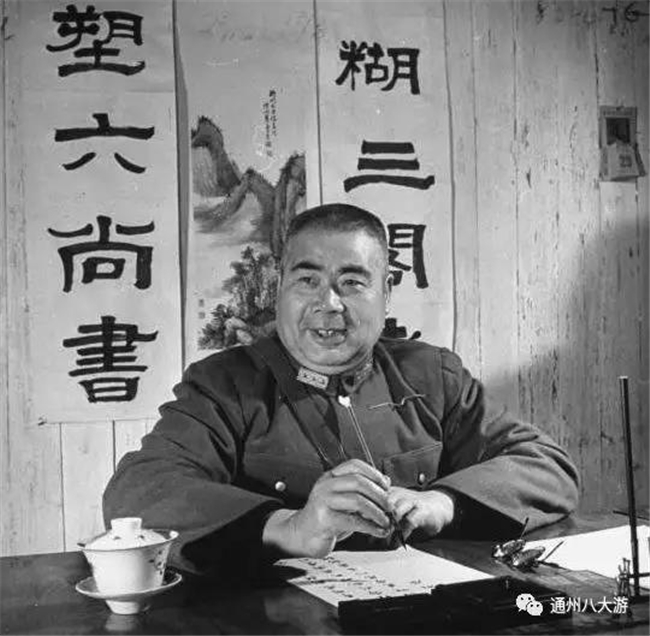 出身軍閥家教嚴格！「女兒卻每月當月光族」一發薪就花光　豪擲1300萬「臨走前戶頭剩三百」卻受到眾人景仰