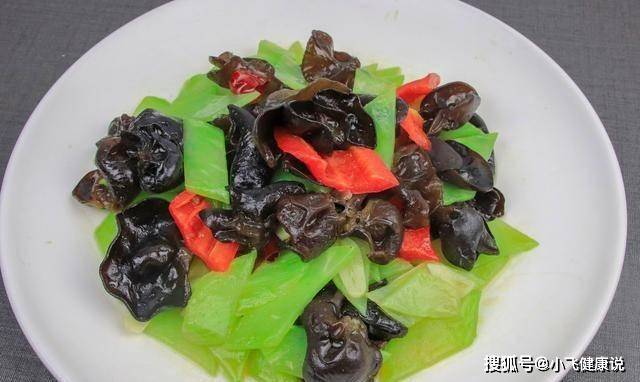 春天一定要吃的蔬菜！比地瓜抗癌「效果還要強」還能降血壓　飯桌不能少了它
