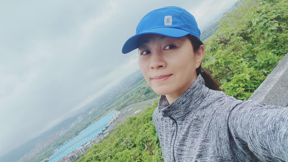 獨立變老！方文琳「和兩女兒同鄰不同居」貸款一起分擔　「完全不黏小孩」反倒要她們多出去玩