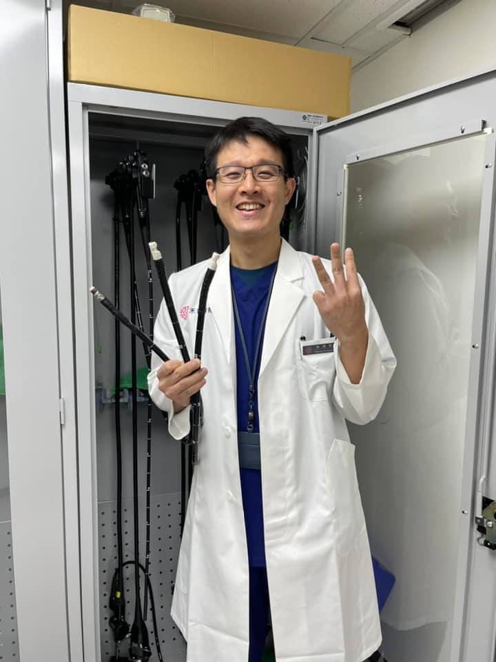 吃東西就吐！30歲女「自認胃食道逆流」求診半年都沒好　醫一查傻眼「根本完全相反」苦嘆：自作聰明
