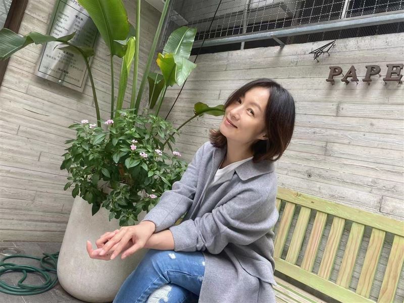 到了人生下半場，別再討好人！50歲「懷玉公主」鬆口：爸爸比較偏愛姊姊　「解開最後一道結」重新和自己和解