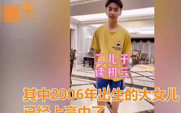 不用靠老公！36歲職業媽「13年狂生7胎」白天開公司晚上帶孩子　「爆紅後拒千萬薪」一個人育兒觀讚翻全網