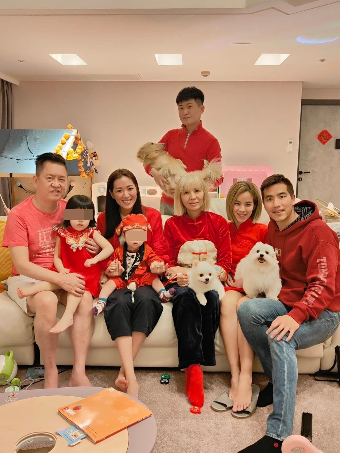 夢想中的廚房！劉伊心「花4個月改造廚房」功能性十足：多層板設計　「新增絕美中島」還有L型吧台：小酌看夜景