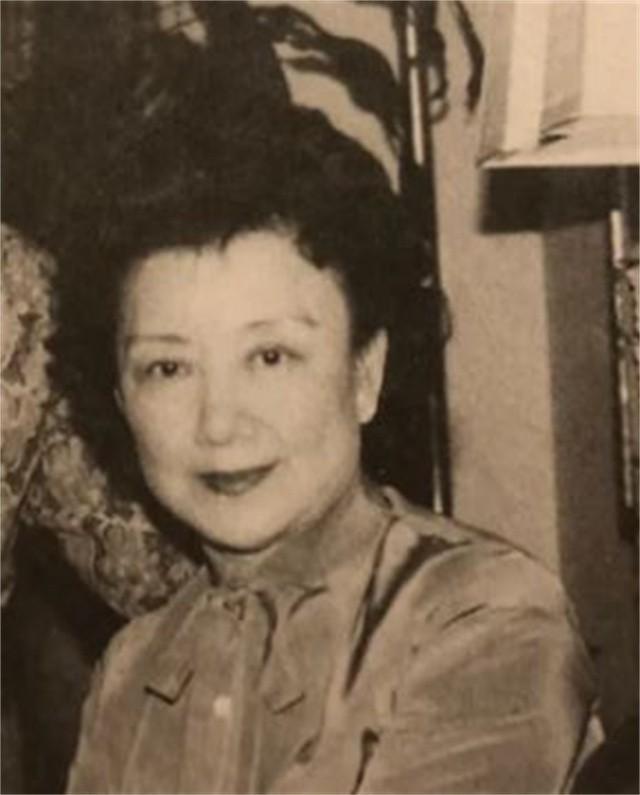 美貌轟動上海灘！民國名媛「勇敢抗拒家族聯姻」拒當豪門工具　夫不忠果斷離婚「再覓良緣相伴一生」107歲優雅從容