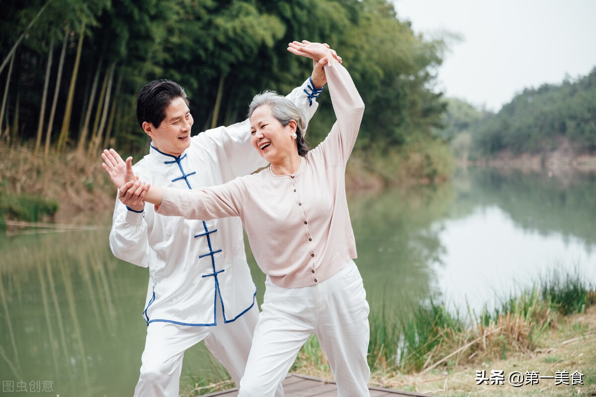 年齡大了要忌嘴！50歲以後這3樣「能不吃就不吃」　千萬「別不當回事」否則很容易引起痛風