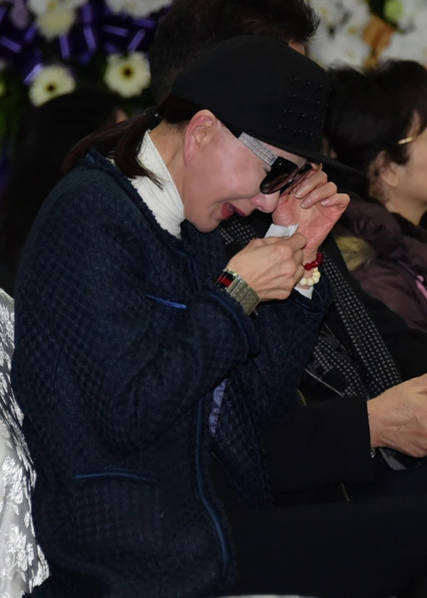歌手出道演戲爆紅！卻被騙婚13年「40歲遇真愛再嫁」66歲又痛失獨子　今「76歲看淡人生」樂享晚年