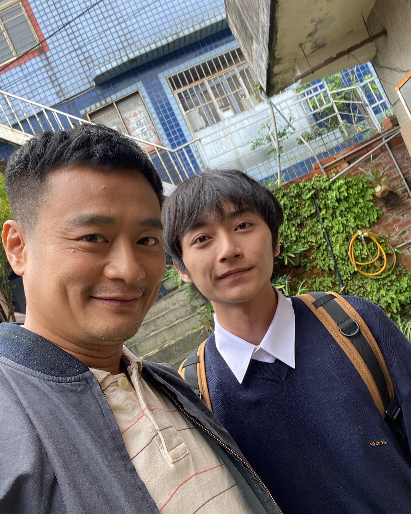 《金家》漢聲長大了！張靜之甜喊「兒子變大帥哥」同框林佑星　羞回「女生會在門口等」：認識不完啦