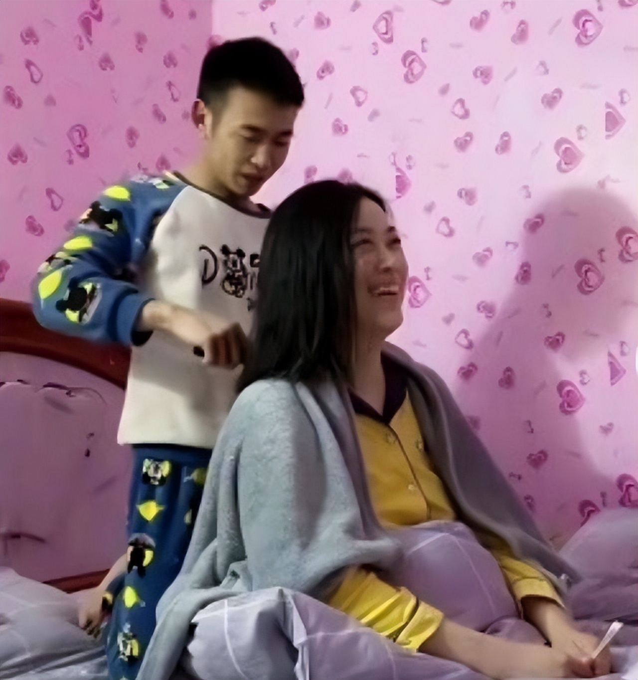 閨蜜變婆媳！34歲女意外癱瘓「丈夫不堪重負」離異　閨蜜心疼「讓她嫁給兒子」今現況曝光：天作之合