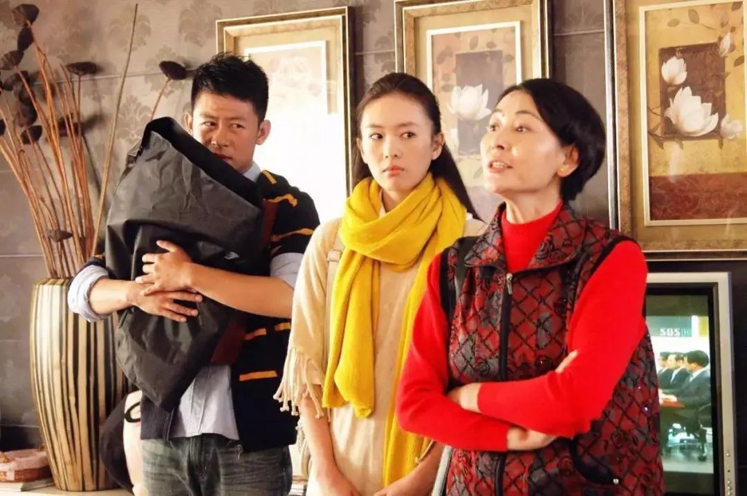 婚後堅持不生子！4年後分開「再婚喜獲雙胞胎」　前婆婆含淚質問「有孩子結果就不一樣」她一番話讓眾人深思