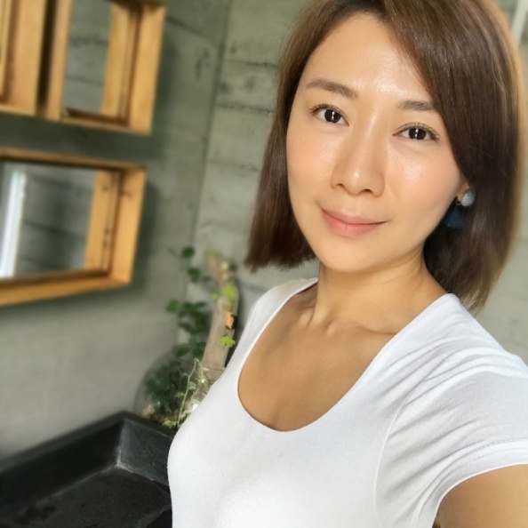 見苦命媽遭威逼簽字！連靜雯親吐「靠吃生飯熬出頭過程」暖心鼓勵　驚爆「不婚重大決定」今生活曝光