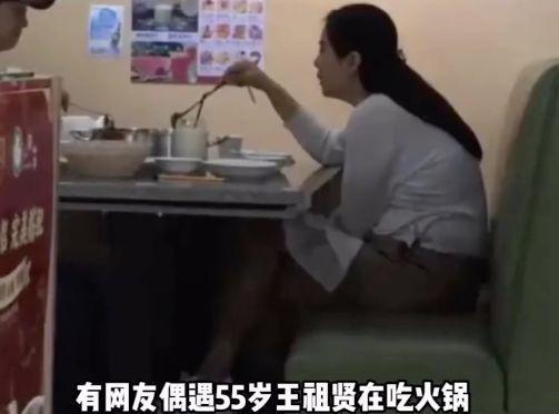 息影18年！王祖賢替雜誌拍攝「零修圖照流出」被拍到小肚腩　「換一角度看」網讚：最真實美態