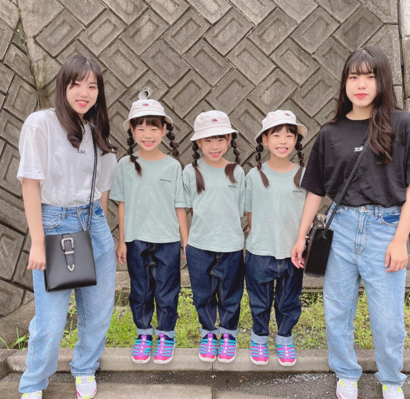 五倍幸福！辣媽生雙胞胎「幾年後又懷3胞胎」百萬分之一機率　「6人母女裝爆紅」一轉眼小女孩都長大了