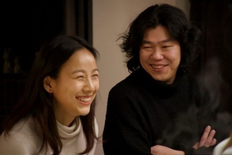 自己只有錢！46歲國民天后為愛「嫁醜男當農婦」　12年後「婚姻現況曝光」網全愣了