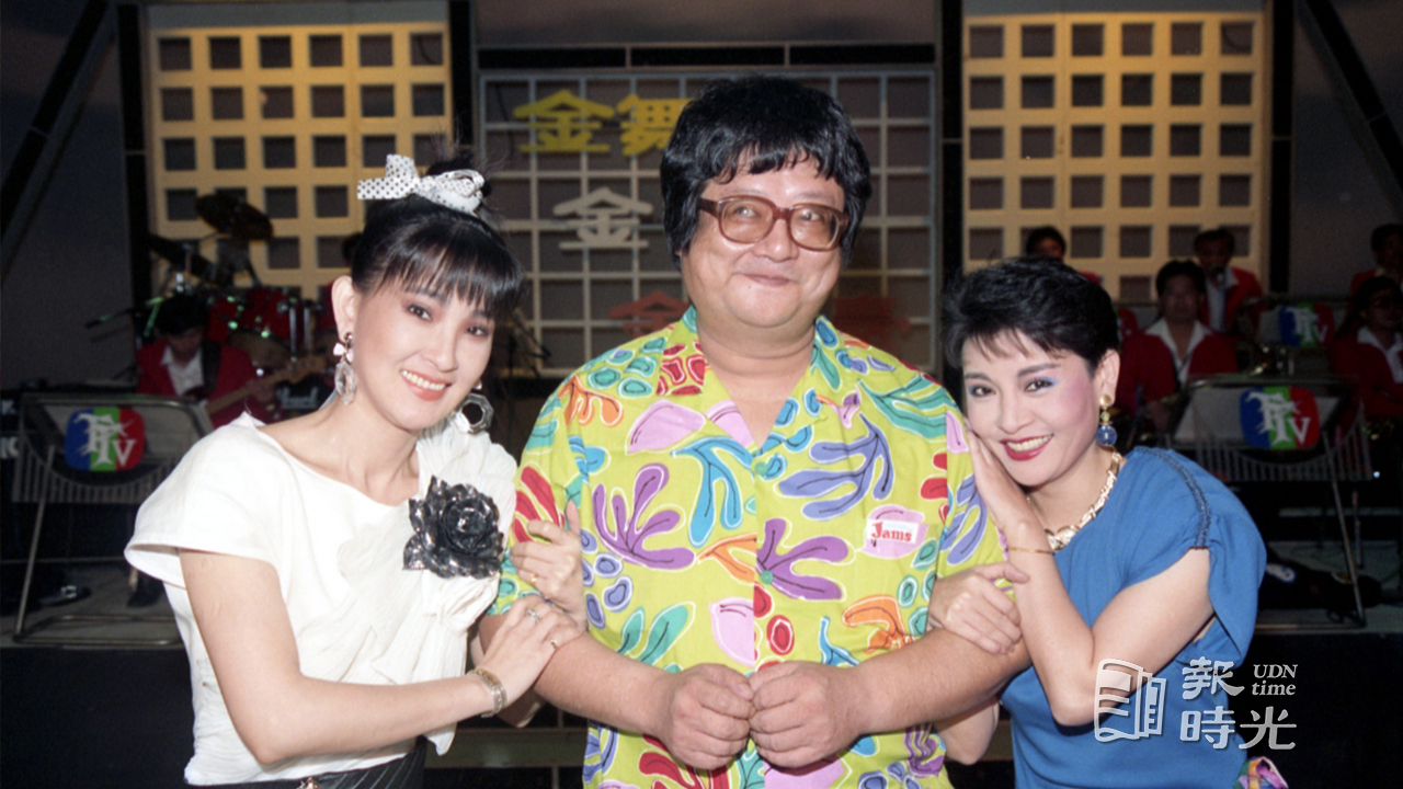 《天天開心》石松離世10週年！老觀眾曝「拿劇照當神拜」笑憶當年趣聞　摯友揭「幕後傳奇事蹟」留唯一遺憾