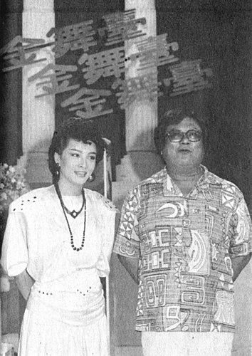 《天天開心》石松離世10週年！老觀眾曝「拿劇照當神拜」笑憶當年趣聞　摯友揭「幕後傳奇事蹟」留唯一遺憾