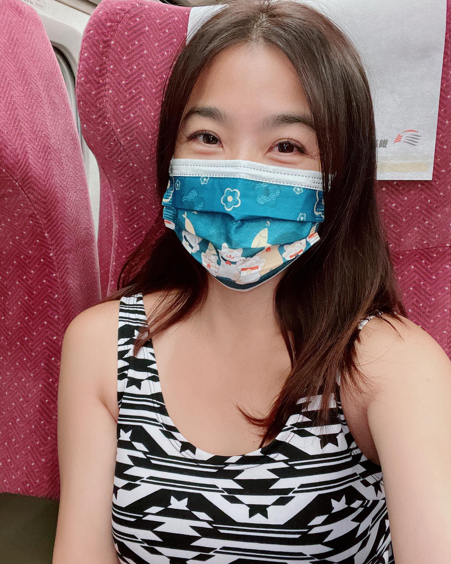 分手最佳典範！小嫻半小時直播中「和金剛互說謝謝16次」　不口出惡言「大方祝福彼此」替大家上了一課