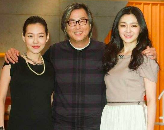 一手捧紅大小S卻被氣瘋！王偉忠揭「當姐妹經紀人辛酸史」笑喊有現世報　S媽現身喊話女兒「老娘要退休了」