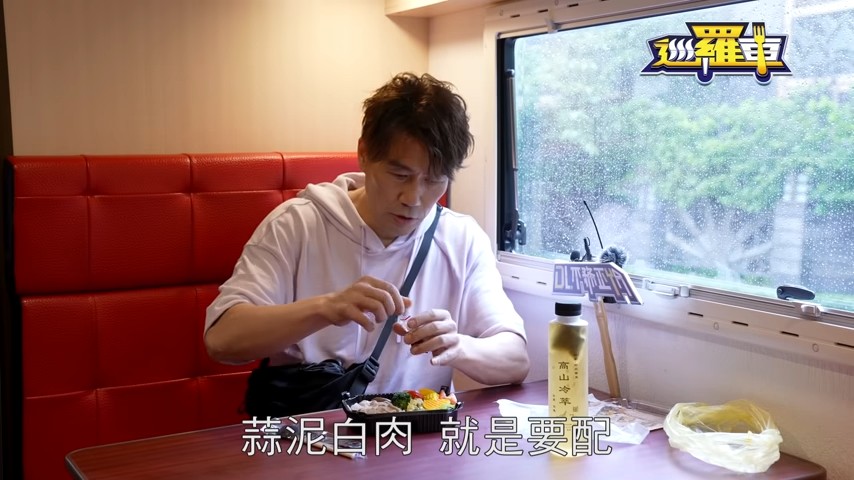 17歲就走紅！53歲金曲歌王自嘲「不務正業好多年」　公開喜訊「過半生做回自己」笑喊：讓年輕人看看