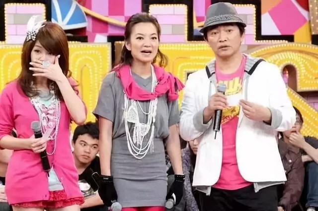 不再是諧星！阿雅18歲出道《銼冰進行曲》爆紅　當紅淡出「43歲再登舞台蛻變」滿滿知性美：爸爸會為我驕傲