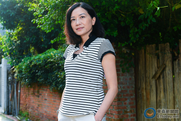 揭秘30年前未婚生子真相！柯素雲認「仍與孩子爸當朋友」相處曝光　親吐「單親媽身教育兒觀」獲大讚
