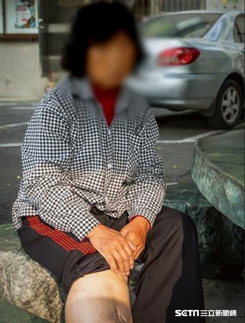 丈夫兒子過世75歲獨居嬤撿回收、住破屋度日　月花千元租屋仍需借廁所